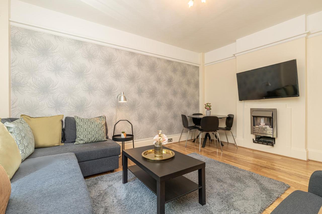 Charming 2 Bedroom Flat In Kensington High Street 伦敦 外观 照片