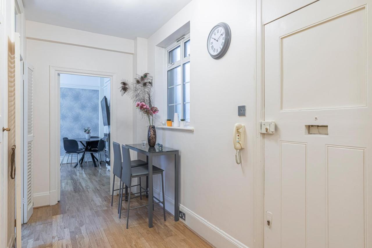 Charming 2 Bedroom Flat In Kensington High Street 伦敦 外观 照片
