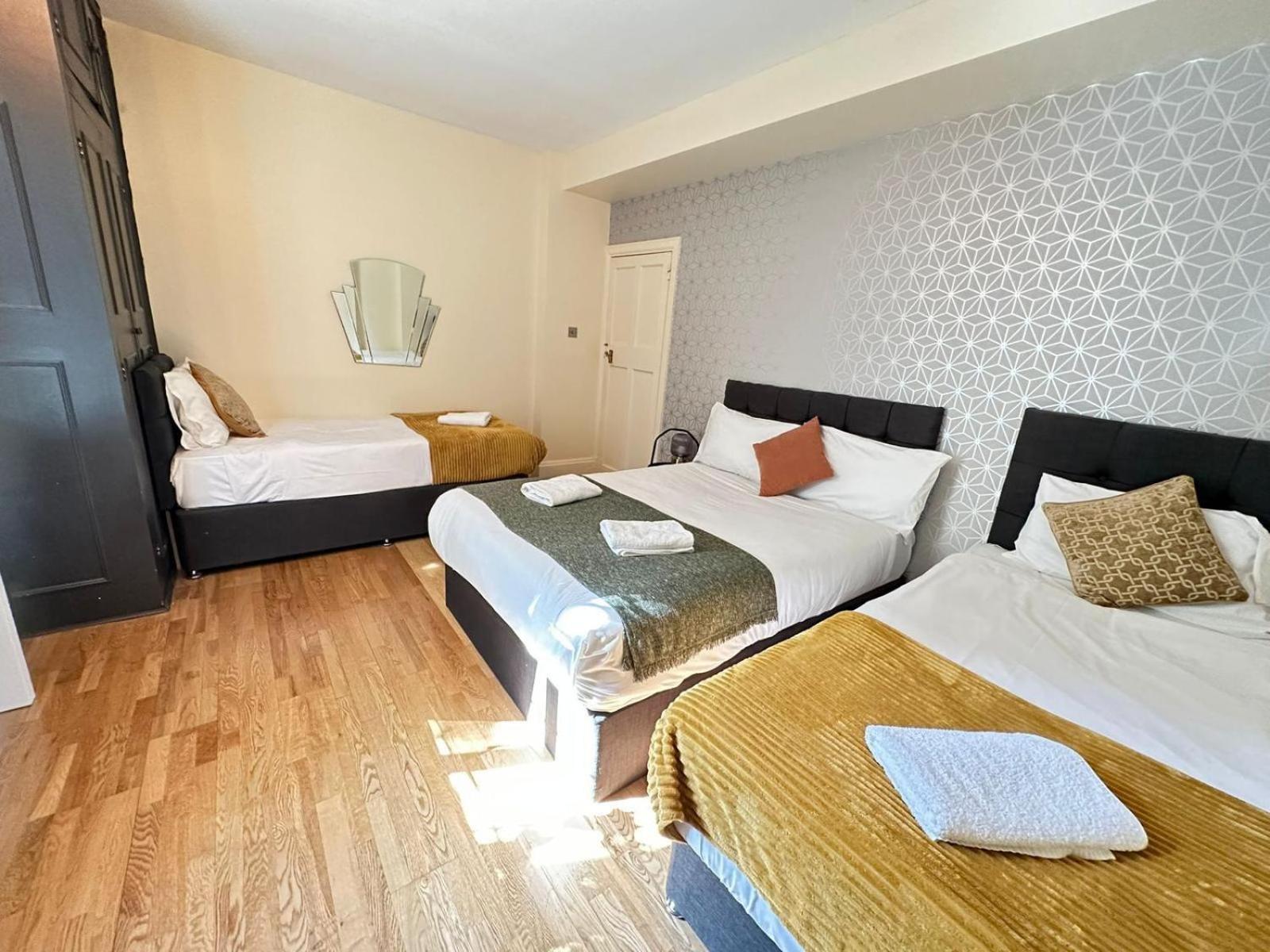 Charming 2 Bedroom Flat In Kensington High Street 伦敦 外观 照片